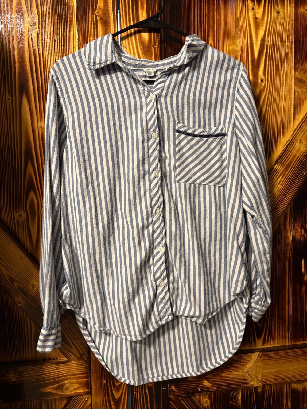 Aerie blue and white striped long sleeve button up shirt. Size medium